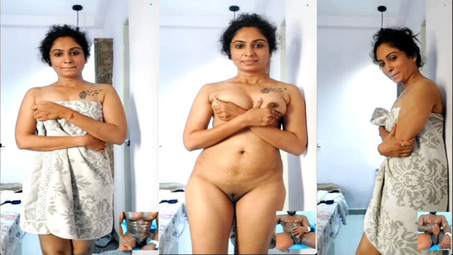Indian Horny Bhabhi Showing on video