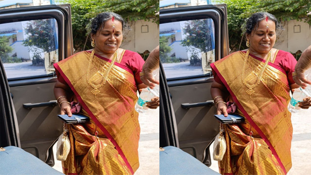 Thakur Aunty Bathing And Son Secretly Recorded