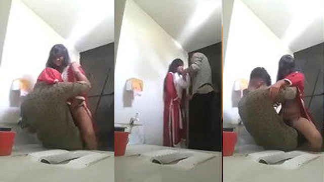 Desi Lover Roamnce And – Fucking With Bathroom Viral Porn