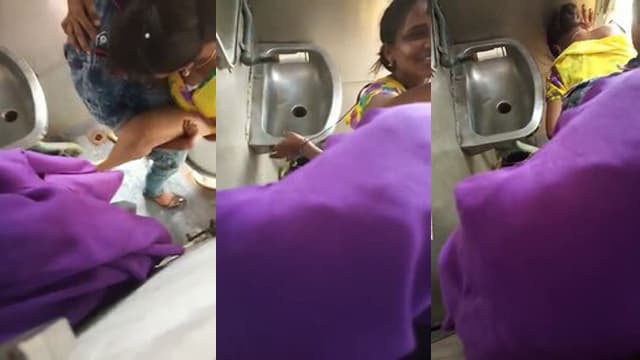 Village Lovers Hard Sex – Train Toilet Desi Viral