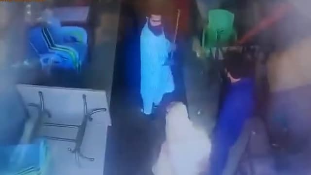 Pakistani Wife Caught Taking Afghani Dick Porn