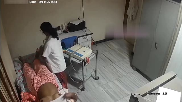 Tamil Aunty Big Boobs Showing Nurse Cream Leg CCTV Viral