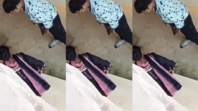 Desi Uncle And Girl Hard Chudai Behind Bus Stop MMS
